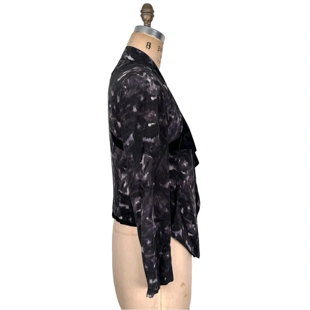 Urban Outfitters Silk Cardigan Jacket M Gray Vampire Dark Romantic Gothic Witch‎